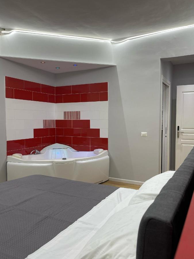 Vomero Suite And Deluxe Room B&B Napoli Eksteriør bilde
