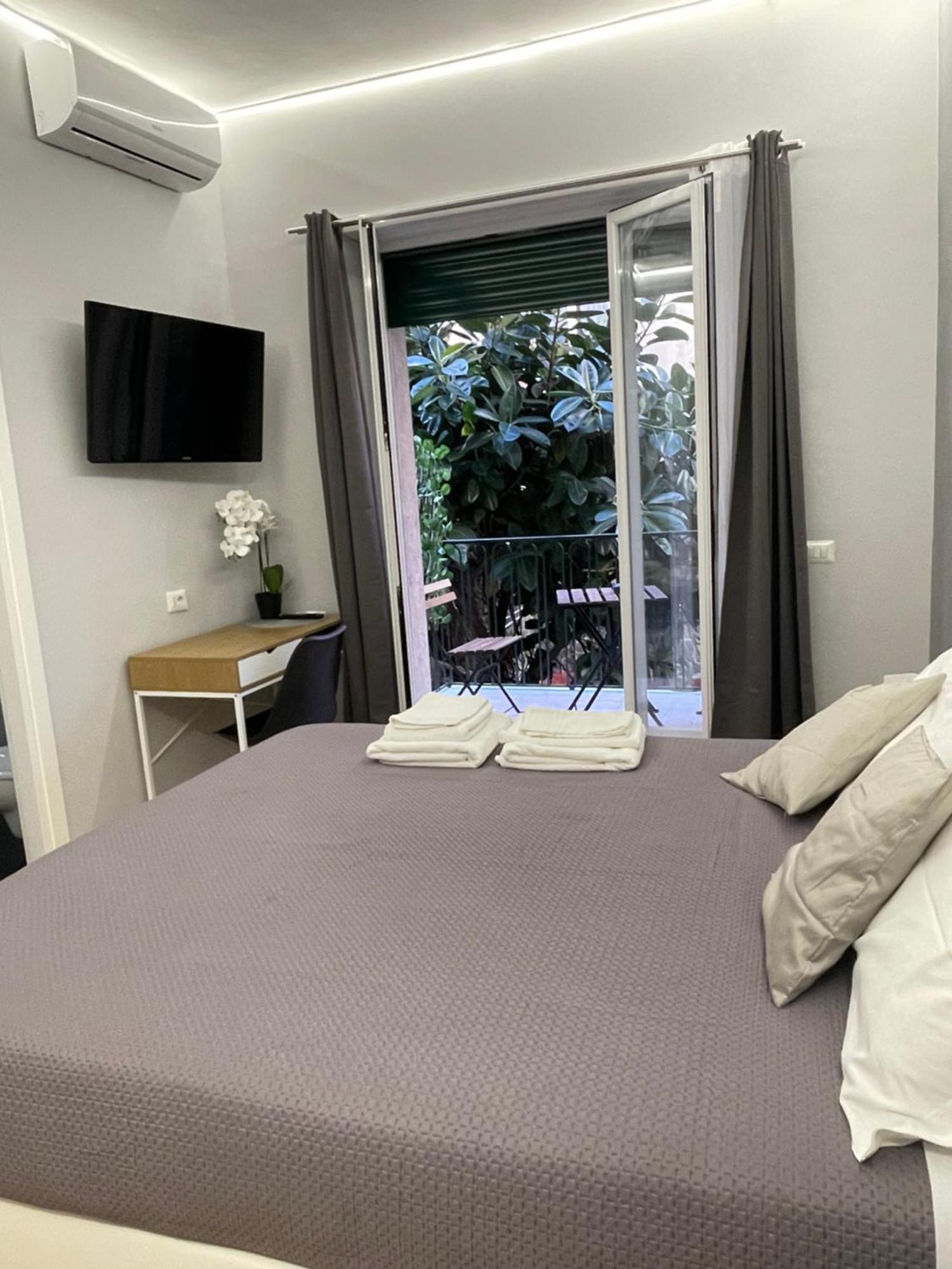 Vomero Suite And Deluxe Room B&B Napoli Eksteriør bilde