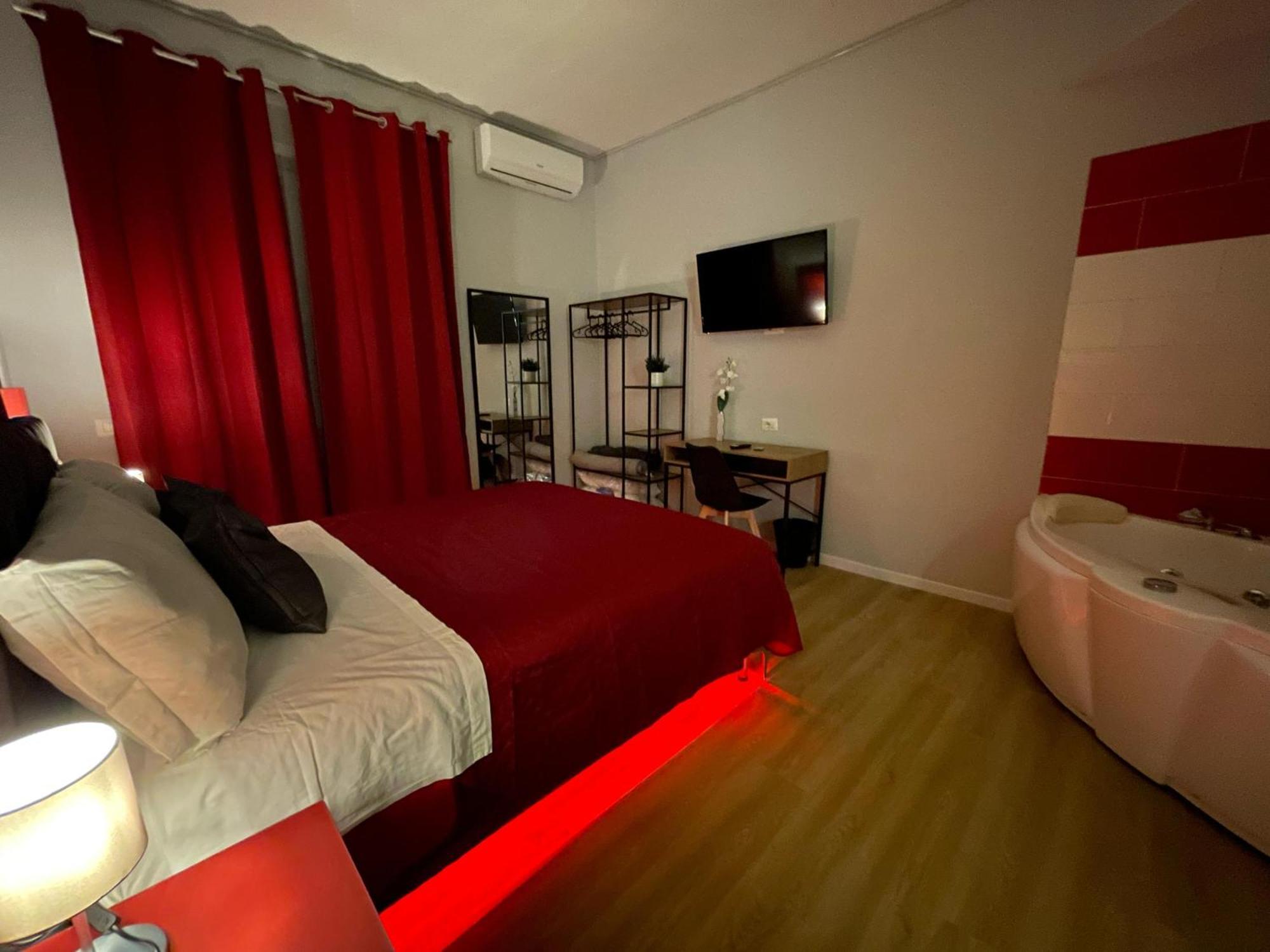Vomero Suite And Deluxe Room B&B Napoli Eksteriør bilde