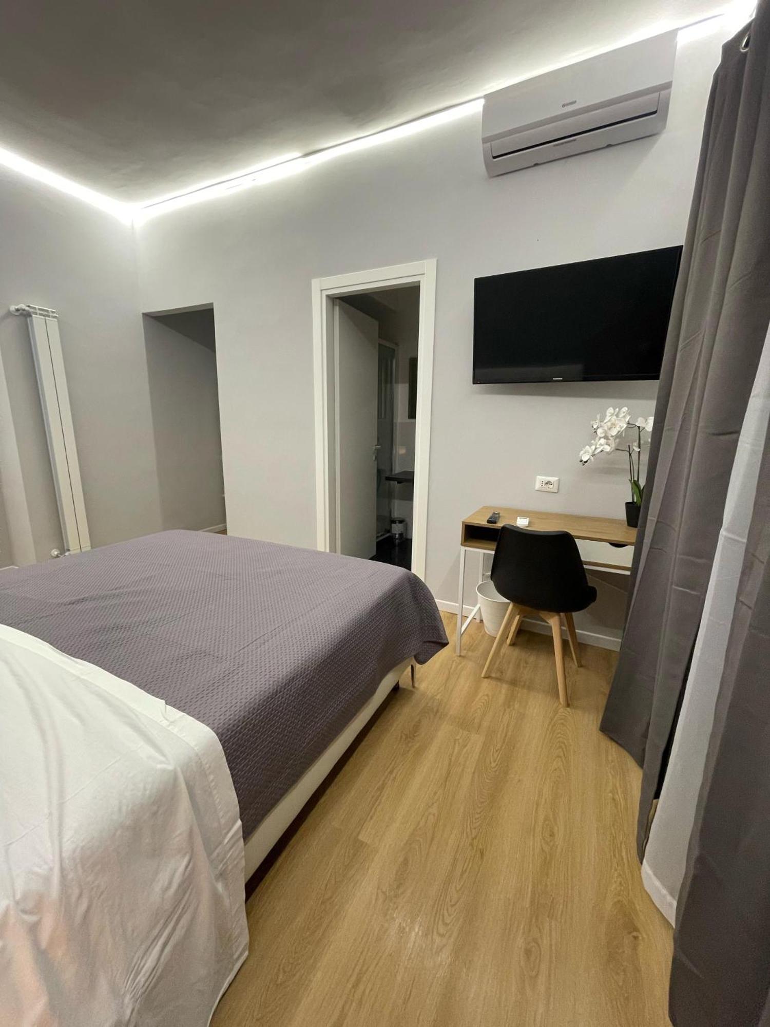 Vomero Suite And Deluxe Room B&B Napoli Eksteriør bilde