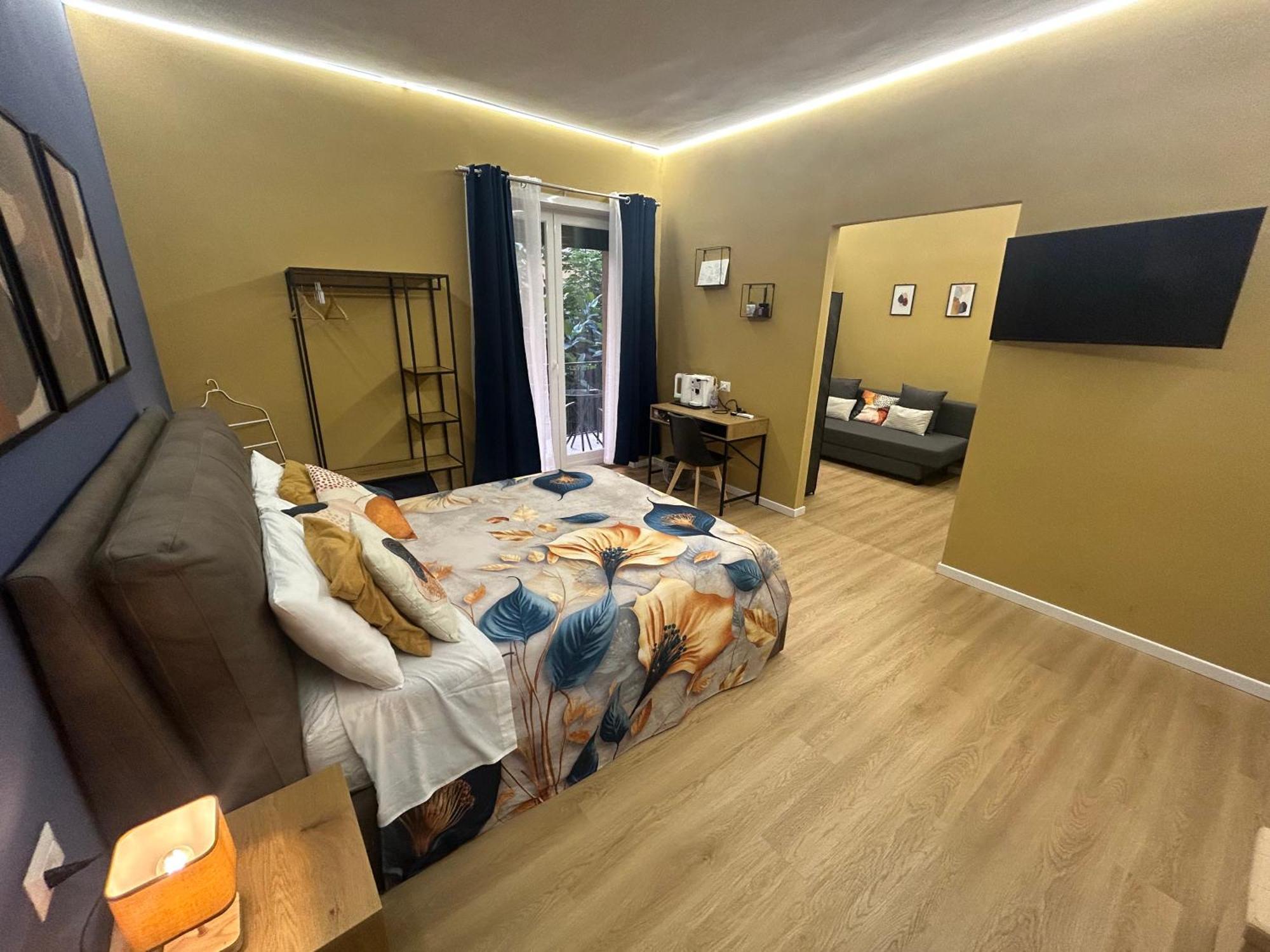 Vomero Suite And Deluxe Room B&B Napoli Eksteriør bilde